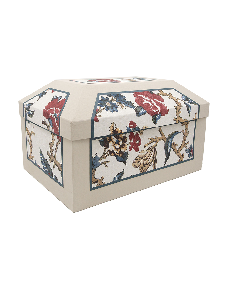 Large box "Madame"