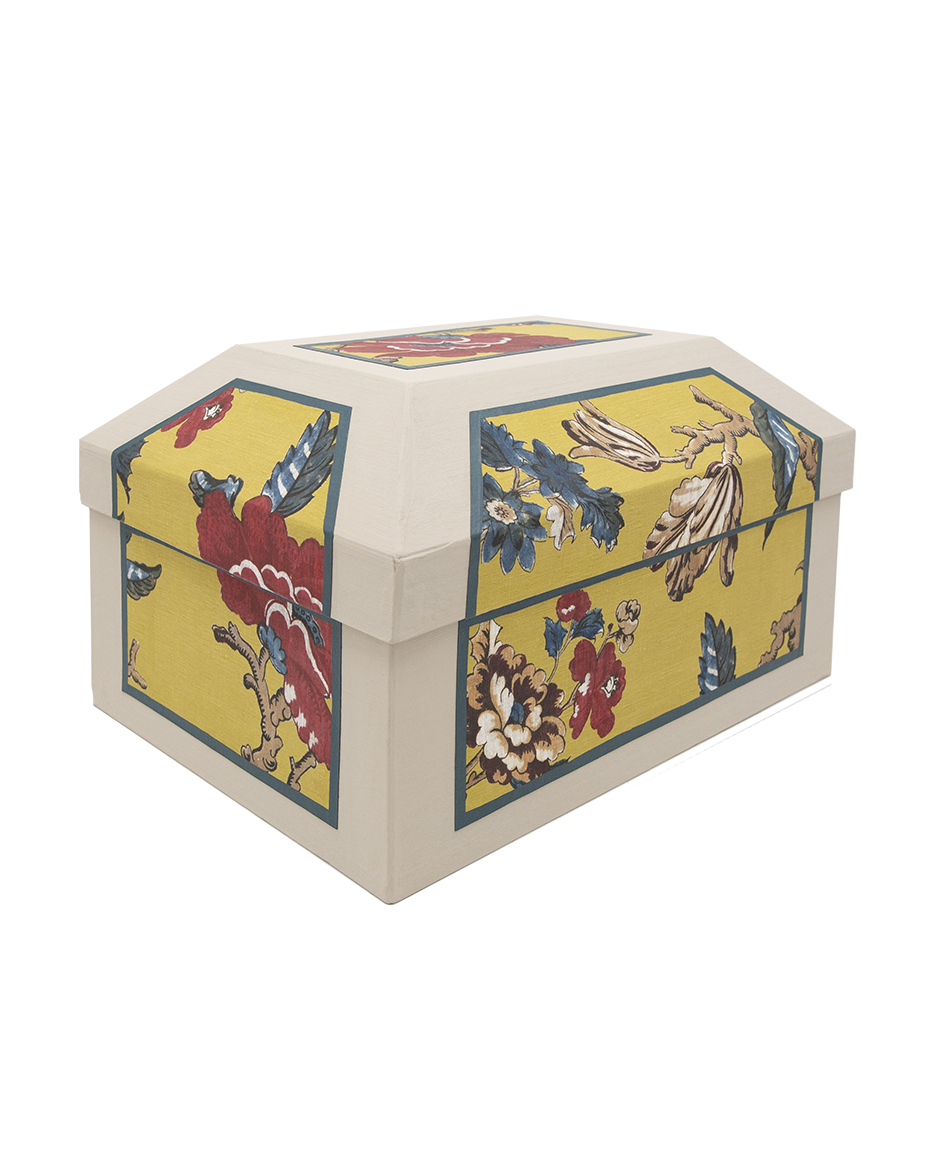 Large box "Madame"