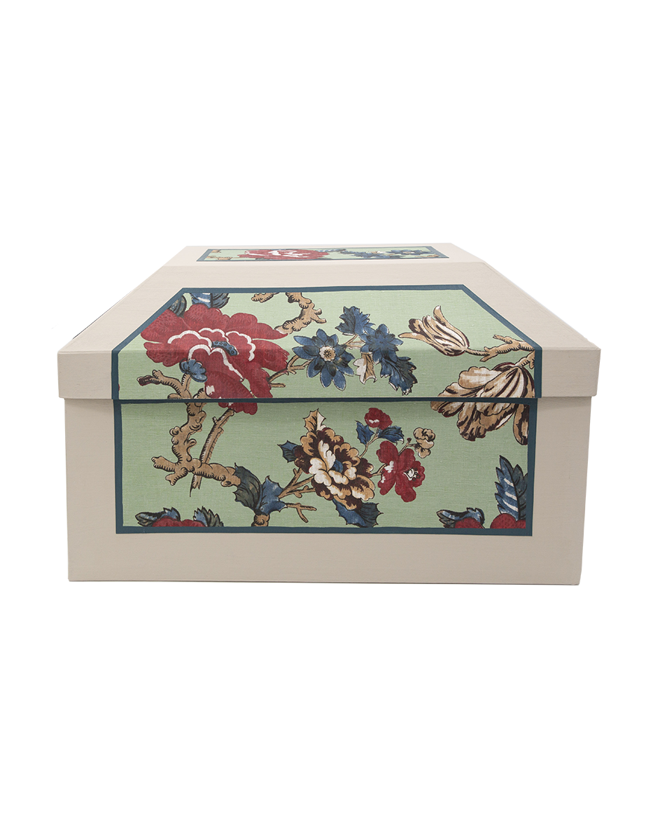 Large box "Madame"