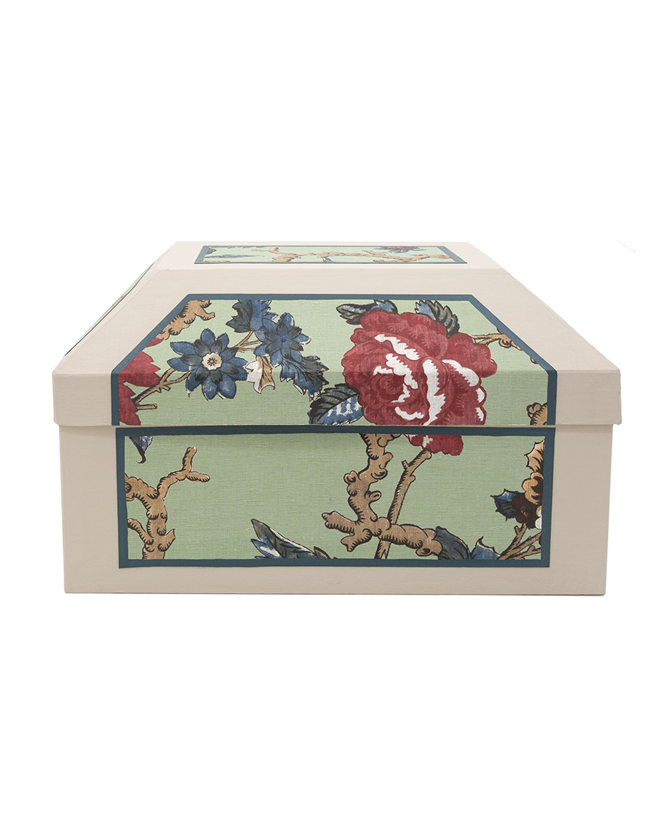 Medium box "Madame"