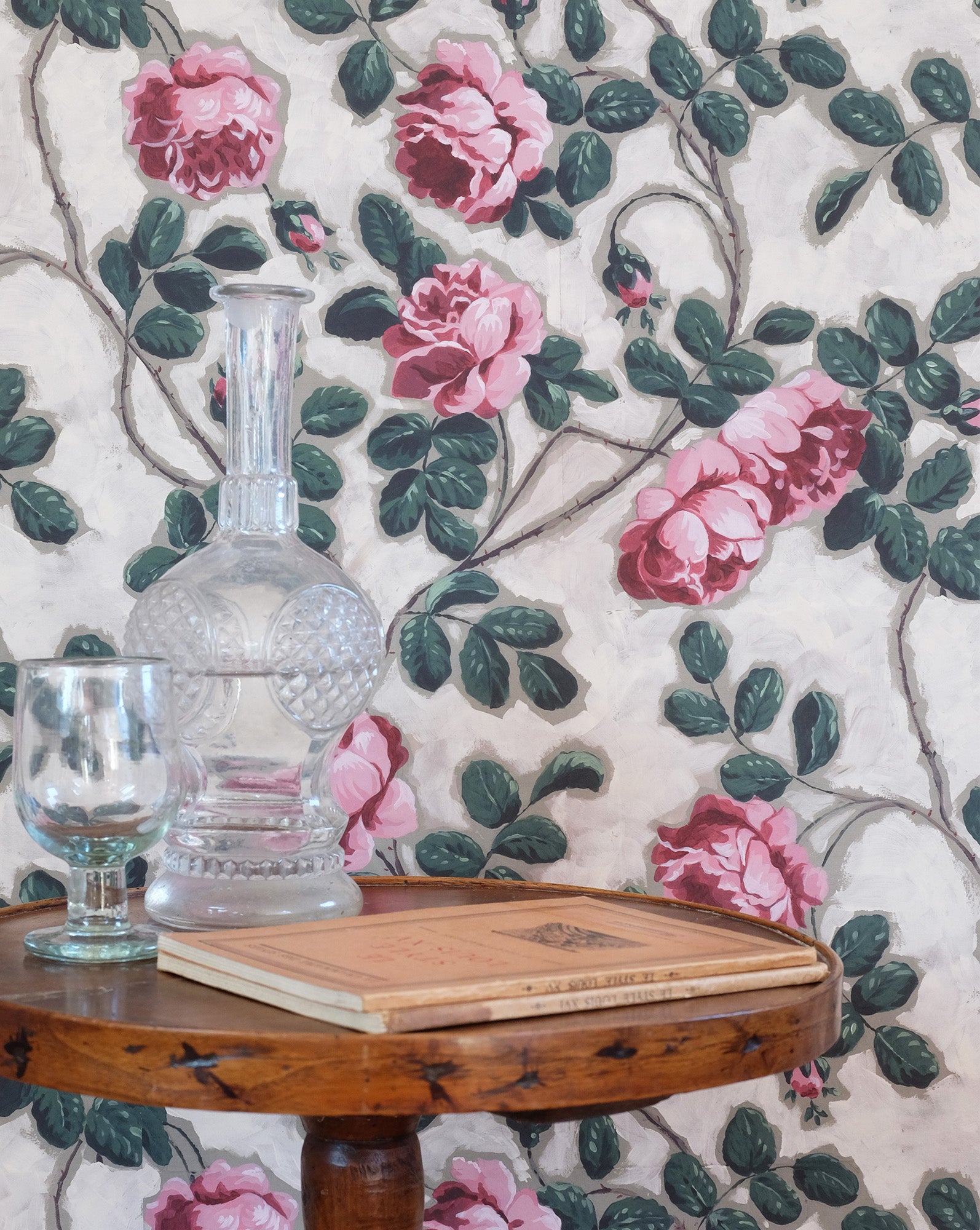 Wallpaper "Roses Pompadour"