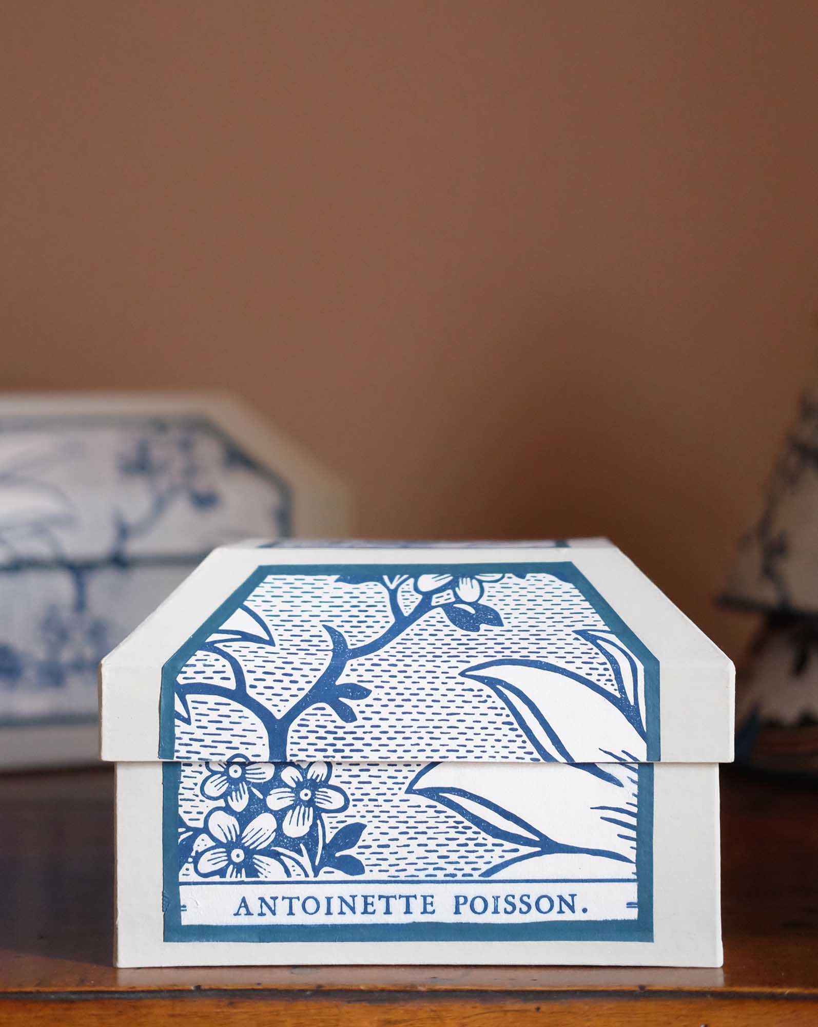 Wedding box, small size "Torrent"