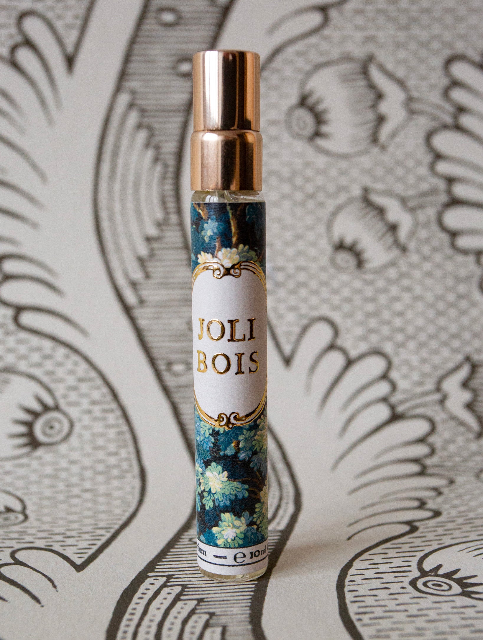 Vial of perfume "Joli Bois"